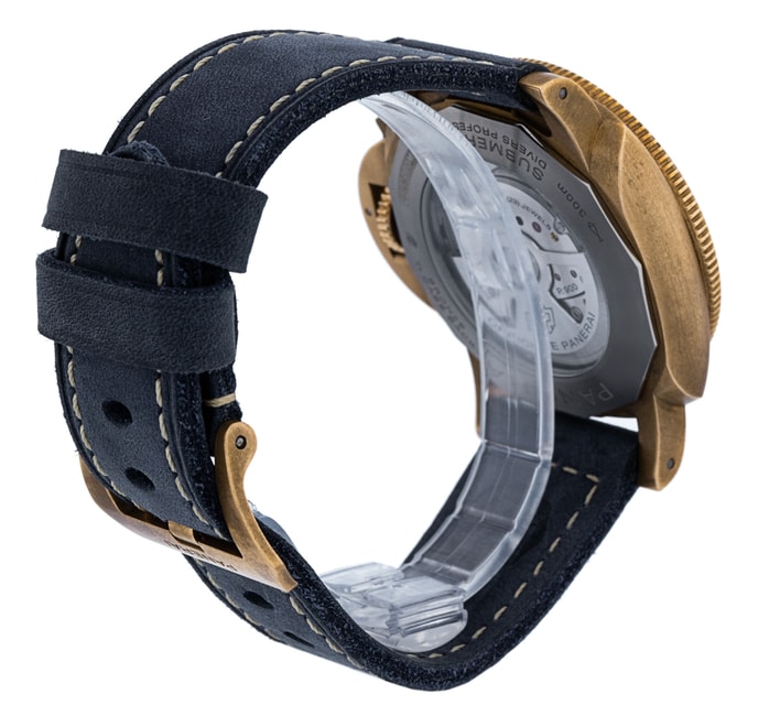 Panerai Submersible PAM01074 Image 3